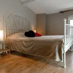 D'hotes Le Bellevue Bed and Breakfast