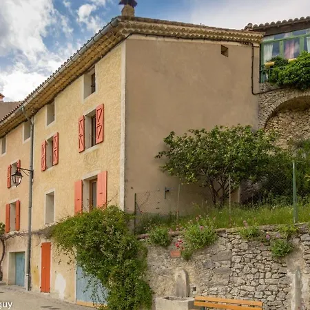 D'hotes Le Bellevue Bed & Breakfast